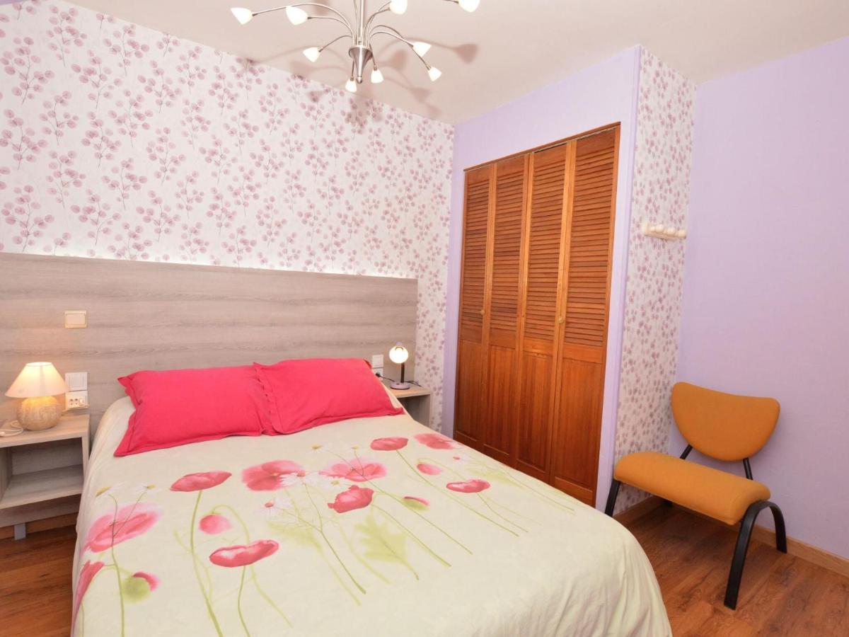 Charming Holiday Home With Pool Lavercantiere Luaran gambar